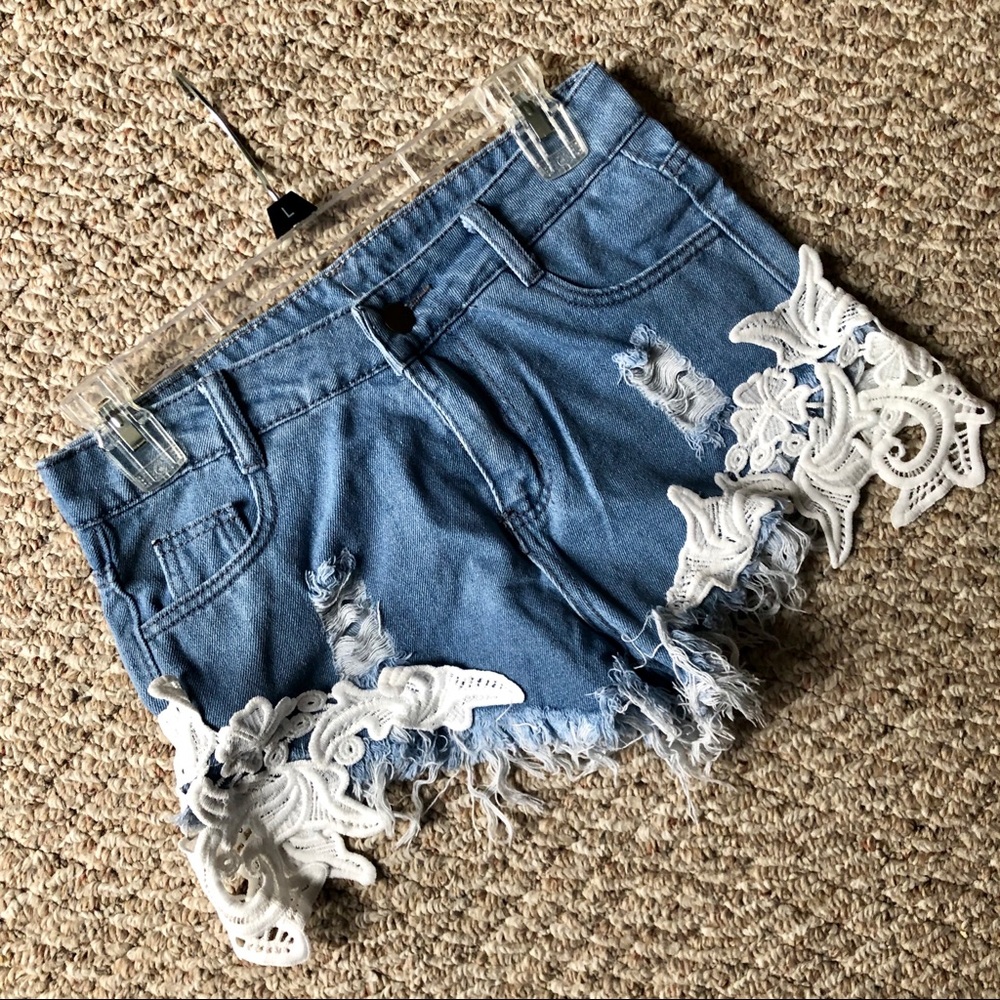Distressed Denim Shorts - Picture 5 of 8